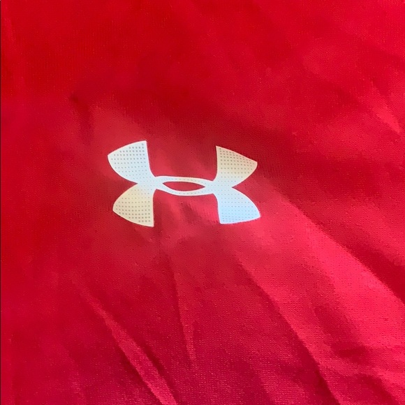 Small loose fitting under armpit heat gear - Picture 3 of 3